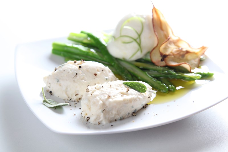 Four-cheese mousse with green asparagus crudités and Kaiser pear sorbet