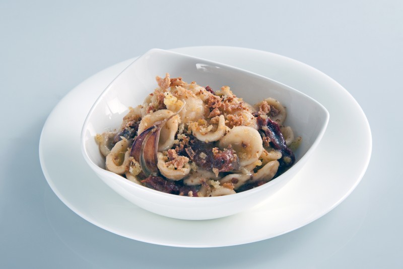 ORECCHIETTE WITH DRY TOMATOES, ANCHOVIES, CRISPY BREAD AND ROASTED ONIONS