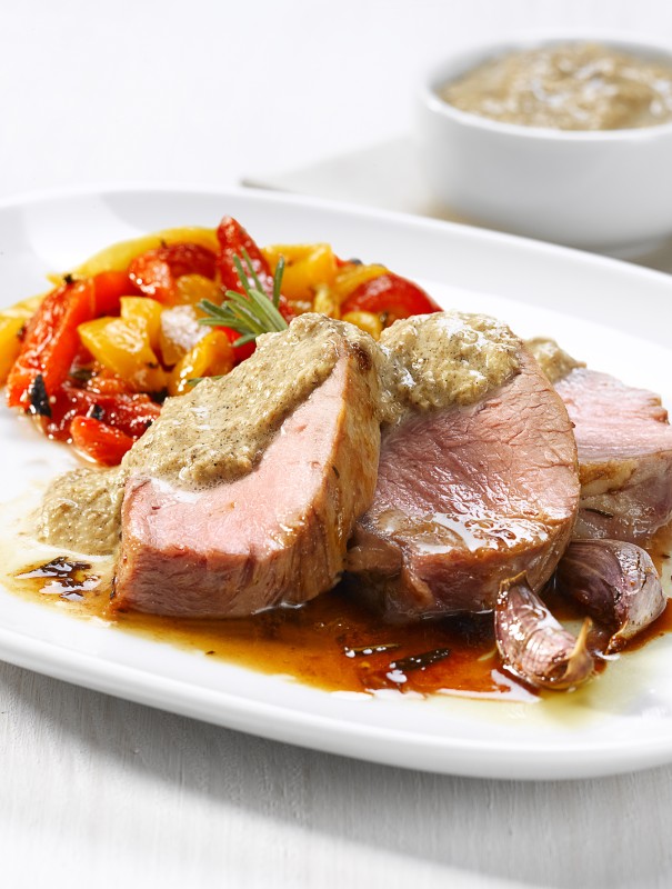 Fillet of pork with green peppercorns, served with spicy chickpea stew