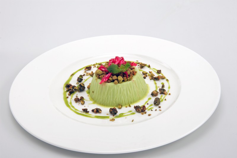 Pistachio panna cotta