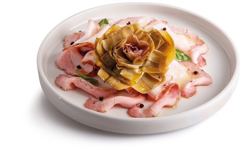 Carpaccio di Maialino con Carciofo al Forno e Salsa al Pepe di Sichuan