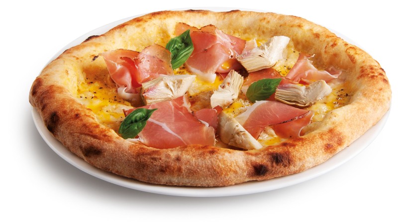 Pizza carbonara con speck e carciofi
