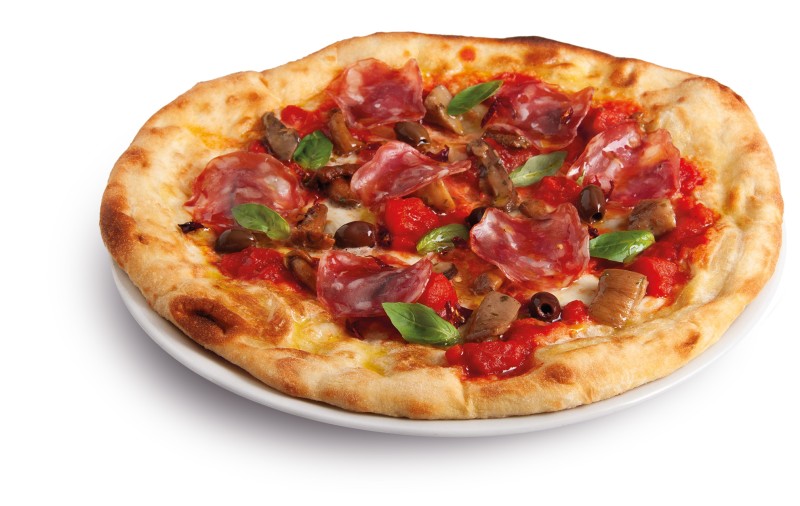 Pizza con funghi trifolati e cubetti di pomodoro