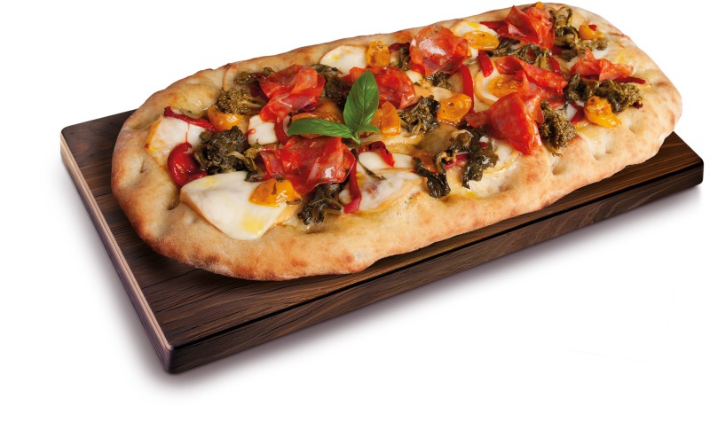 Pizza con provola, spianata, datterini e peperoni