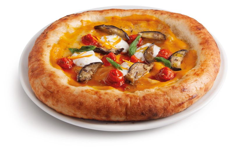 Pizza con stracciatella, melanzane, crema zucca e crema 'nduja